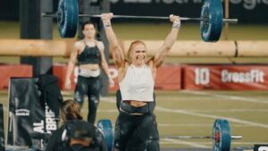 annie thorisdottir lifts at rogue invitational