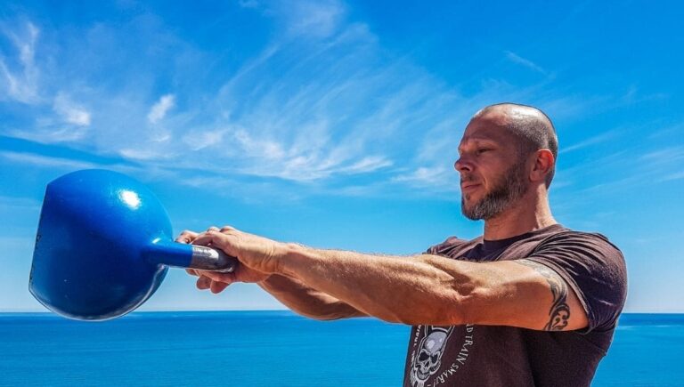kettlebell swing