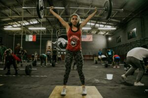 athlete participates in the crossfit open