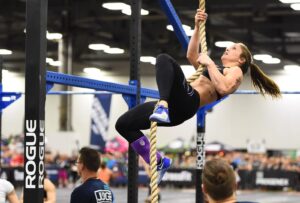 Kristi Eramo O'Connell at Regionals doing legless rope climbs Foods That Boost Fat Loss
