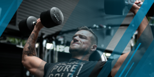 man doing drop sets