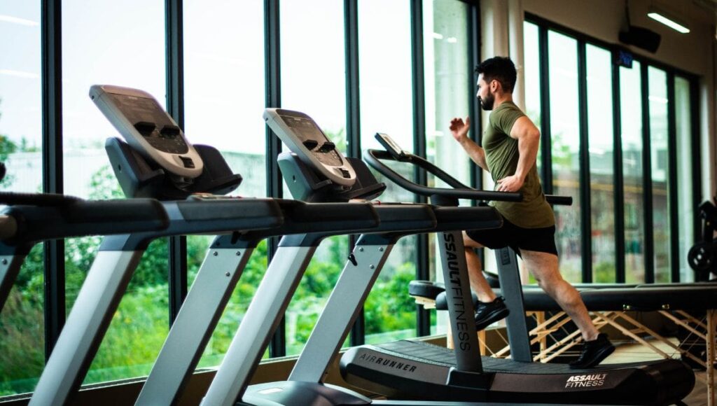 How to Combine HIIT and LISS to Lose Fat Faster