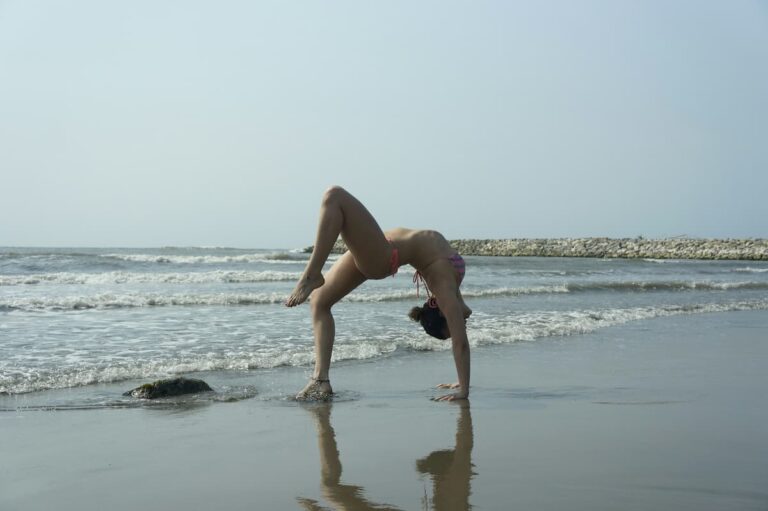 The Best 5 Yoga Poses for Better Sleep and Faster Muscle Recovery