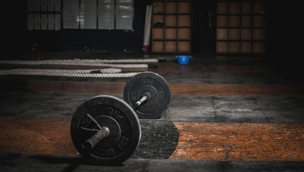 89-Year-Old Saskatoon Powerlifter Trains to “Stay Out of the Nursing Home”