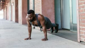 Plank push-up