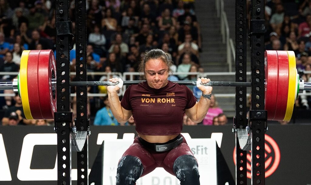 Squat and barbell.